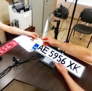 Більш ніж 250 водіїв отримали посвідчення через ЦНАП Кам’янського